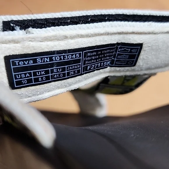 Teva Terra Float Lexi Sandals | Size: 10 Womens | Multi colored - Picture 6 of 6